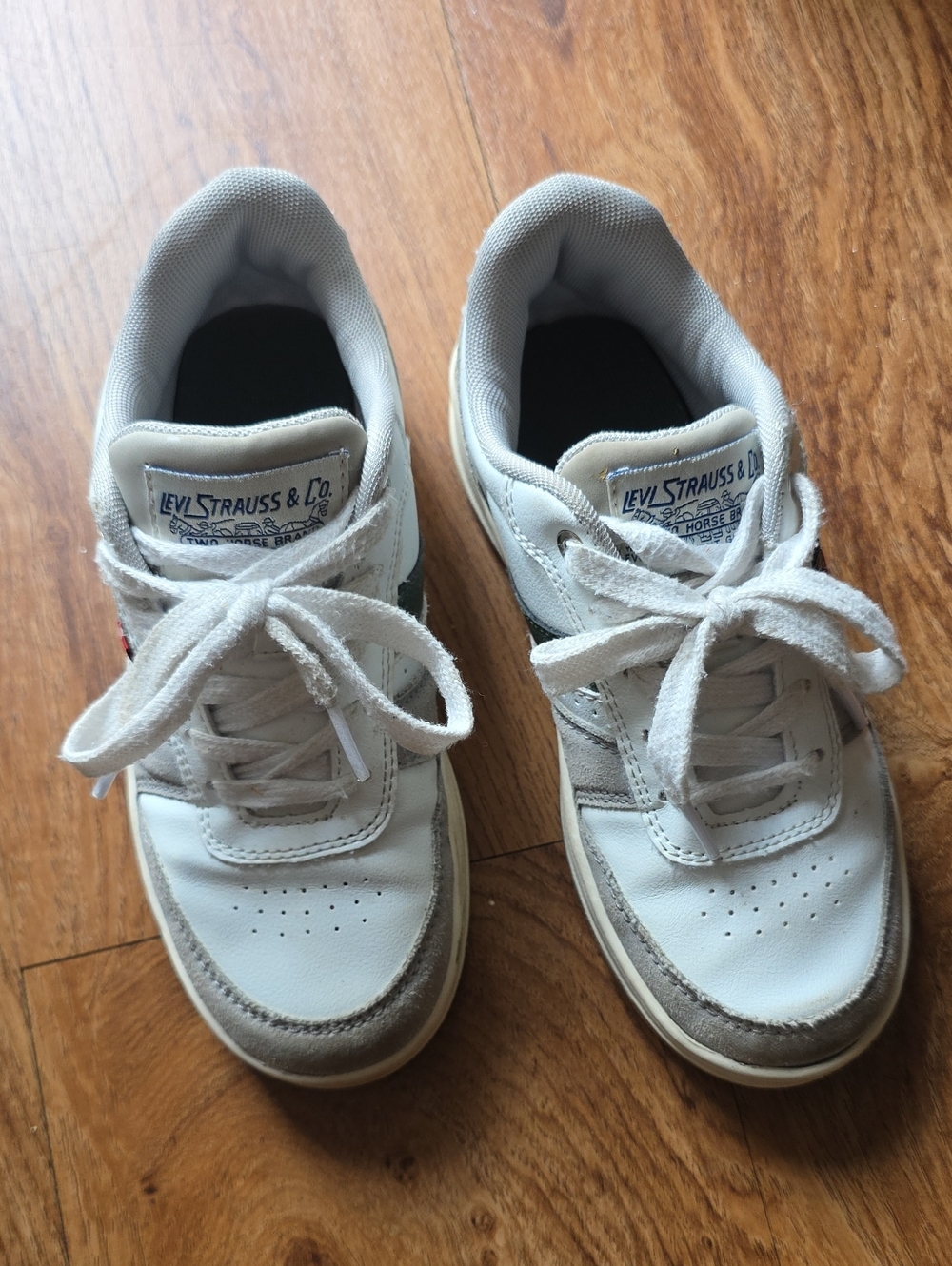 Levi's Kids White and Gray Low-Top Sneakers